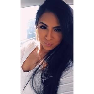 Meet your Posher, Myra